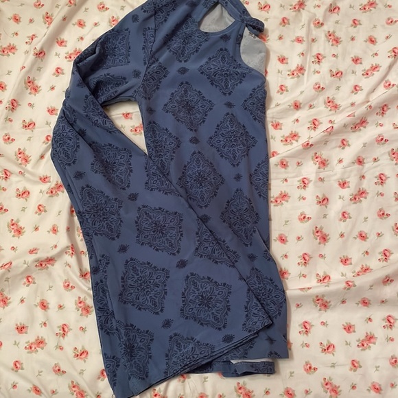 Long sleeved, Navy blue, patterned top - Picture 2 of 2
